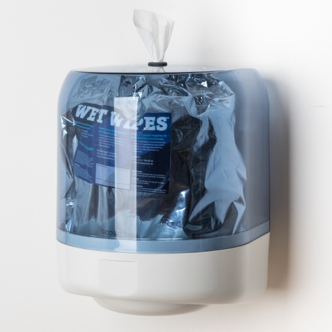 Wandspender aus hochwertigem Kunststoff für WET WIPES 620 oder 750 transparent blau